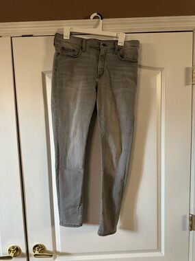 Women’s Banana Republic Grey Jeans Size 31 Amazing Condition Skinny